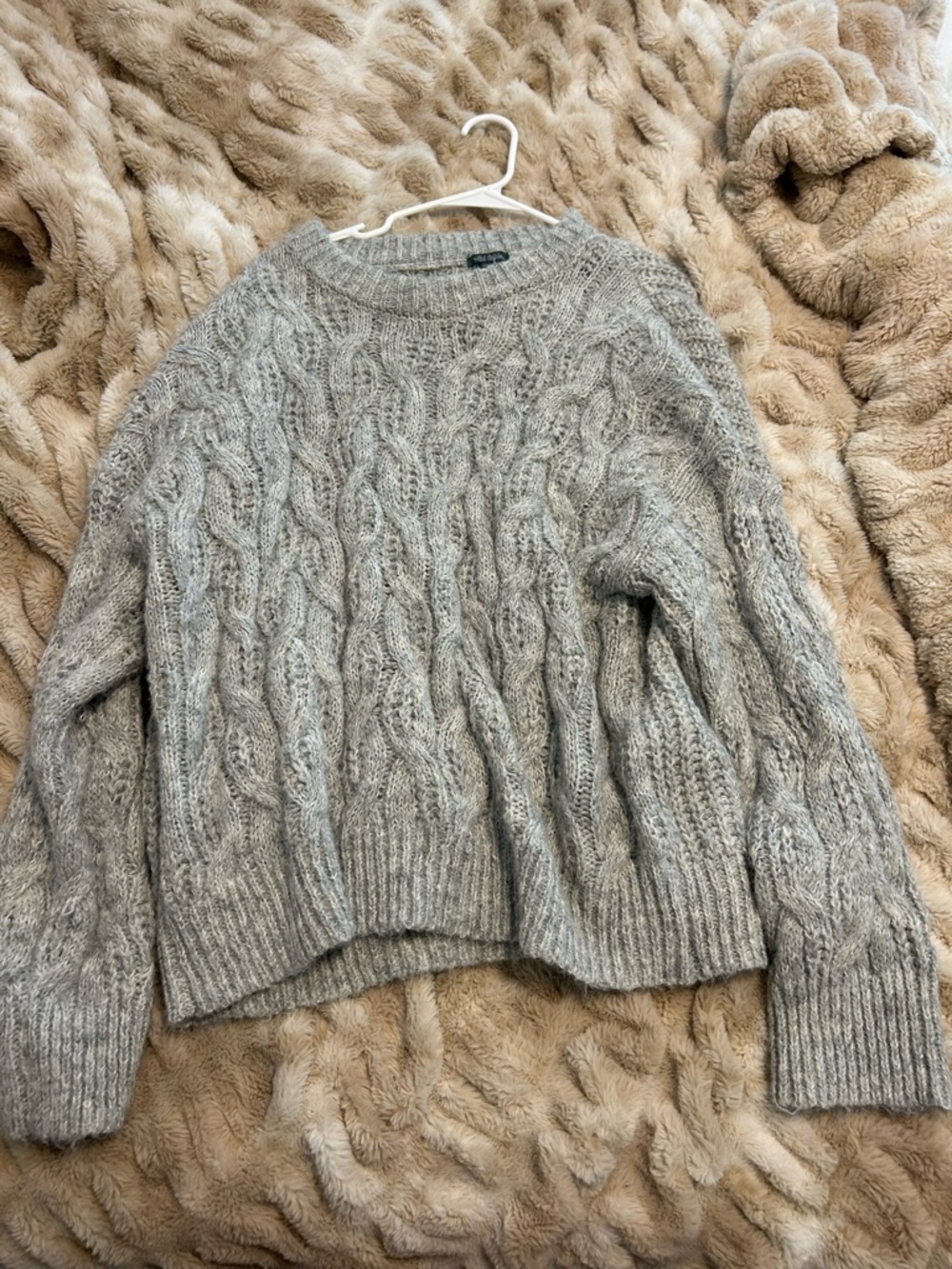 wild fable Light Gray Cable Knit Crew Sweater